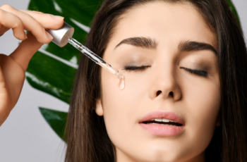 Retinol with Ferulic Acid: What You Need to Know Before Combining Retinol with Ferulic Acid: What You Need to Know Before Combining