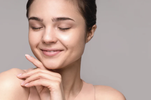 Complete Kojic Acid Guide: Uses, Benefits, and Skin Brightening
