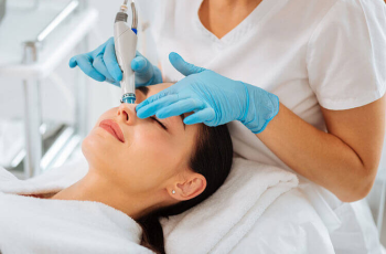 Personalised Skin Care Routines: The Dermatologist-Approved Approach
