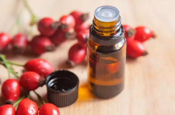 Rosehip Oil and Vitamin C Serum: A Perfect Pair for Radiant, Youthful Skin Rosehip Oil and Vitamin C Serum: A Perfect Pair for Radiant, Youthful Skin
