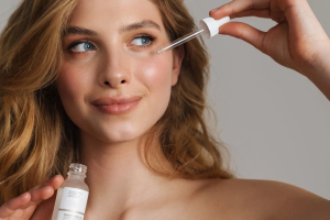 Vitamin C, Retinol, or Hyaluronic Acid: Which Serum Do You Need?