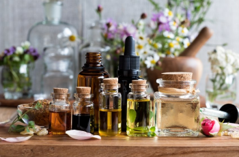 Are Essential Oils Safe for Your Skin? What Experts Say Are Essential Oils Safe for Your Skin? What Experts Say