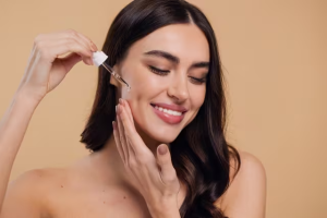 Hyaluronic Acid Before or After Vitamin C? The Right Order Explained