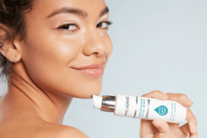 Clinical Benefits of Polyhydroxy Acids (PHAs) in Skincare