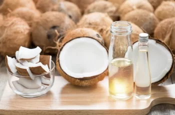 Understanding Fatty Alcohols and Their Essential Benefits in Skincare Understanding Fatty Alcohols and Their Essential Benefits in Skincare