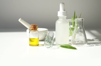 How to Layer Fragrances for a Long-Lasting Signature Scent How to Layer Fragrances for a Long-Lasting Signature Scent