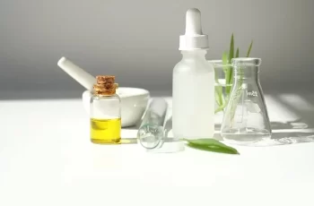 Bergamot Oil in Skin Care: A Complete Guide to Benefits, Risks, and Uses